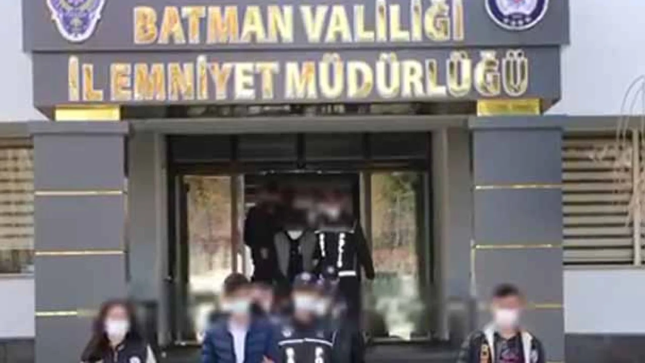 Batman'da siber dolandırıcılara eşzamanlı operasyon