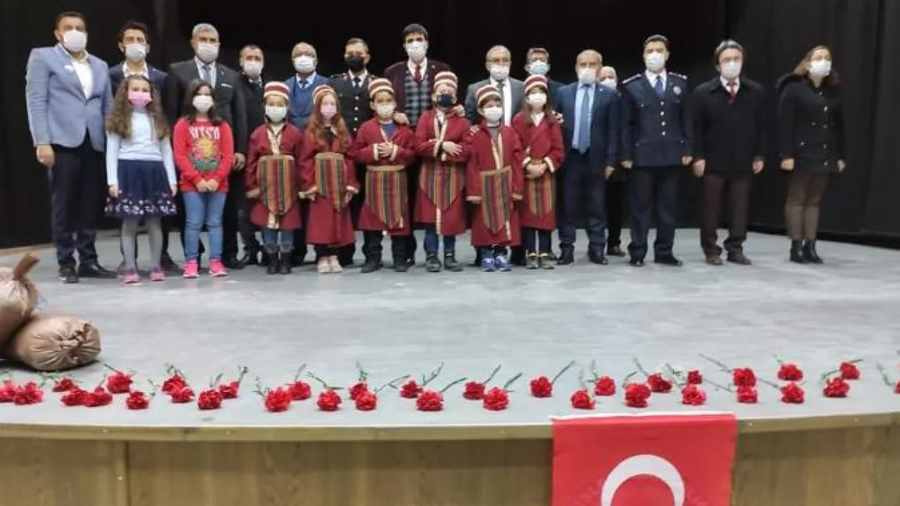 Kırşehir'de ahi çocuklar şed kuşandı