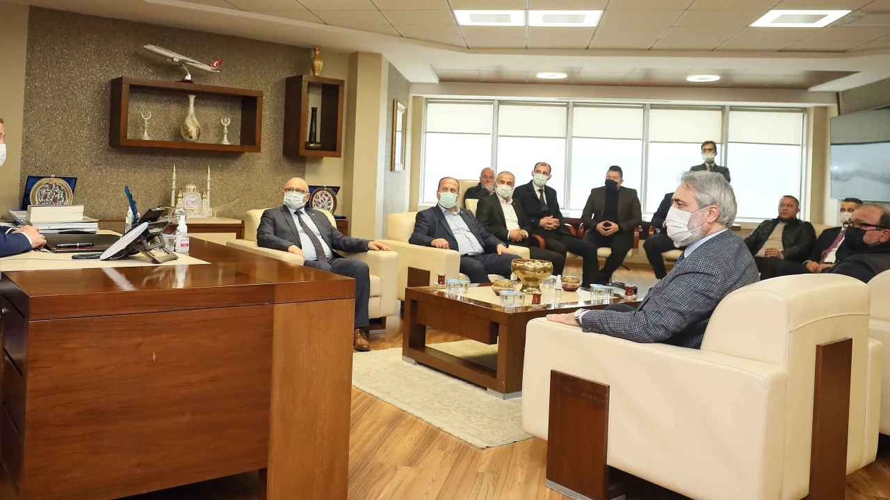 Kocaeli'de Amatör Spor Kulüpleri'nden Başkan Büyükakın'a ziyaret