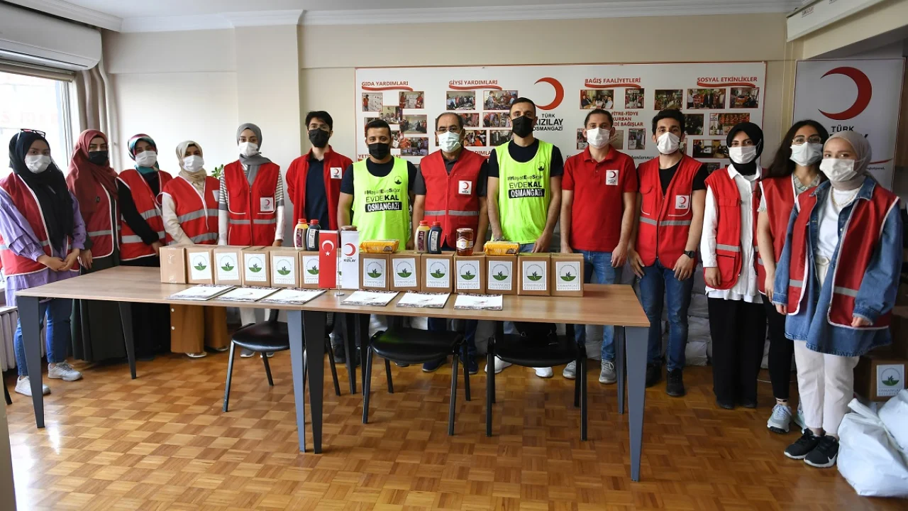 Sosyal destekte Osmangazi ve Kızılay omuz omuza
