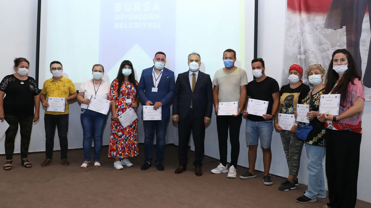 Bursa’da hayvanseverlere sertifika