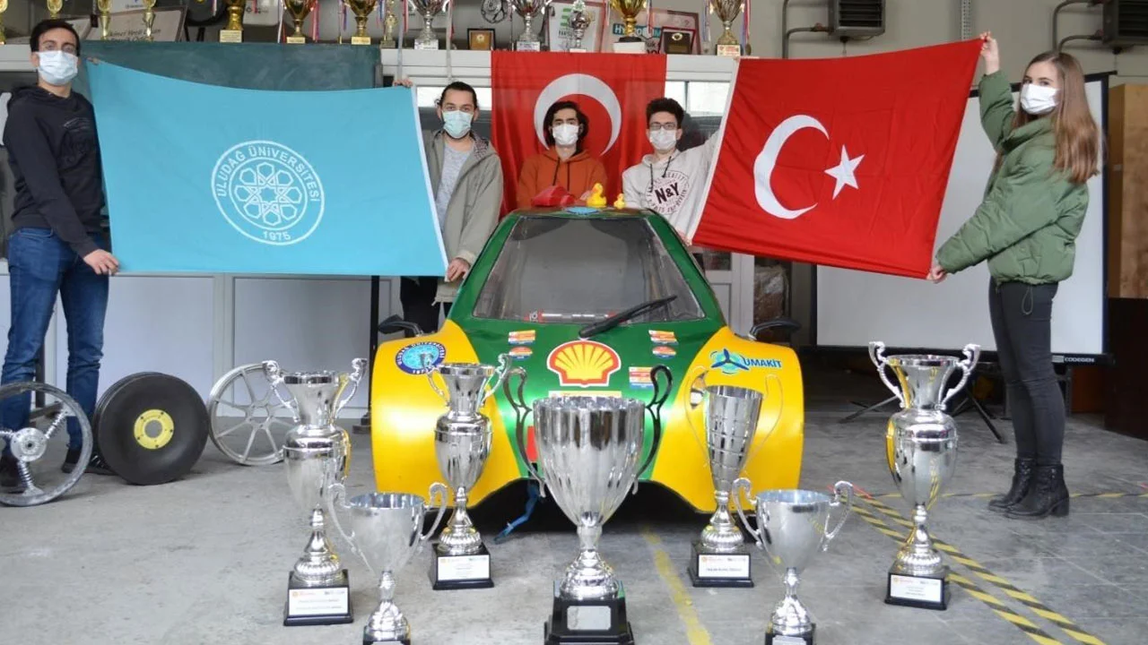 Bursalı üniversite öğrencileri Avrupa ve Afrika Şampiyonu oldu