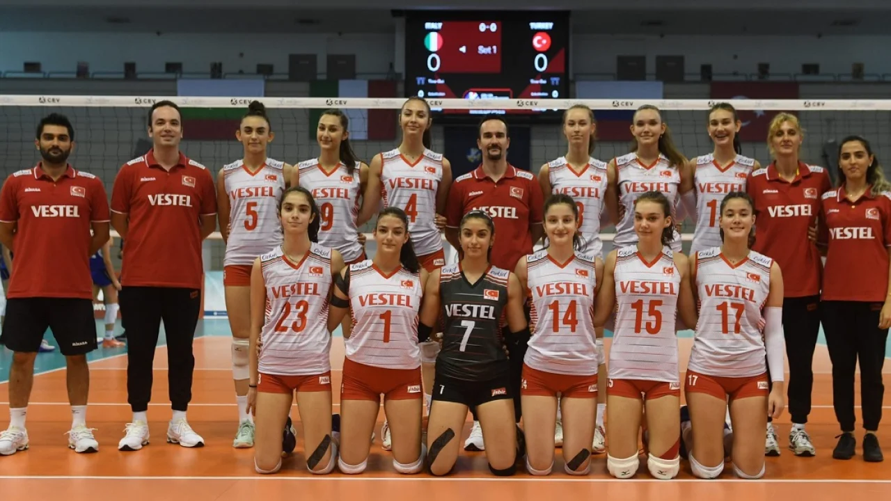 Genç milliler Bulgaristan önünde