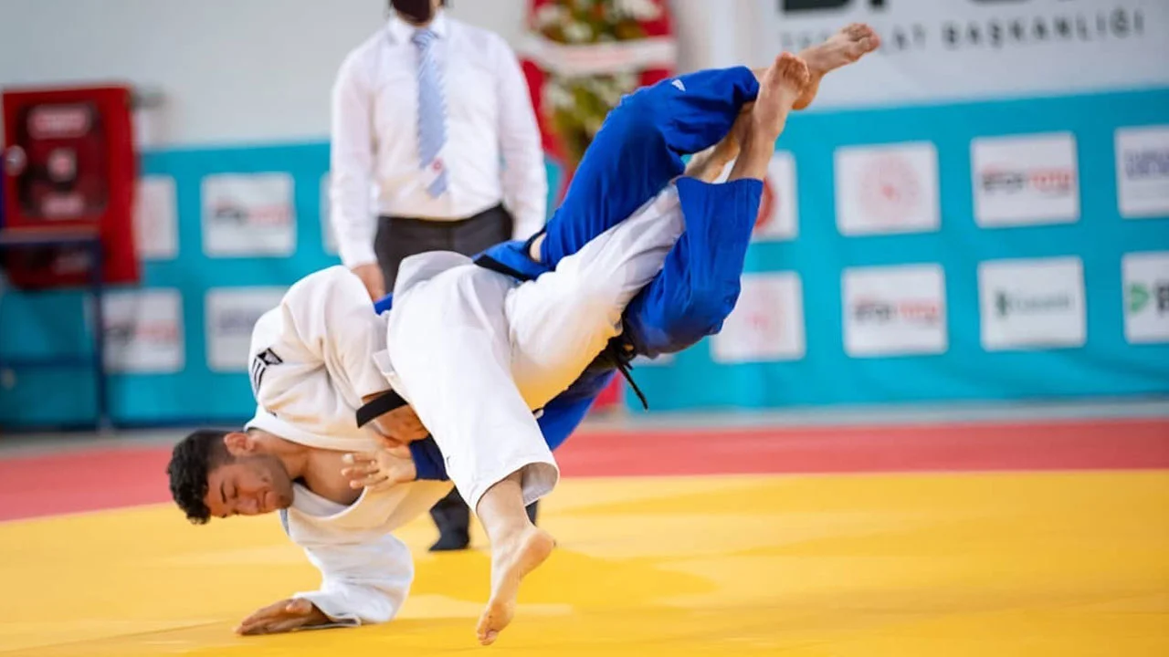 Manisa’da genç judokalar Avrupa Kupası’na hazırlanıyor