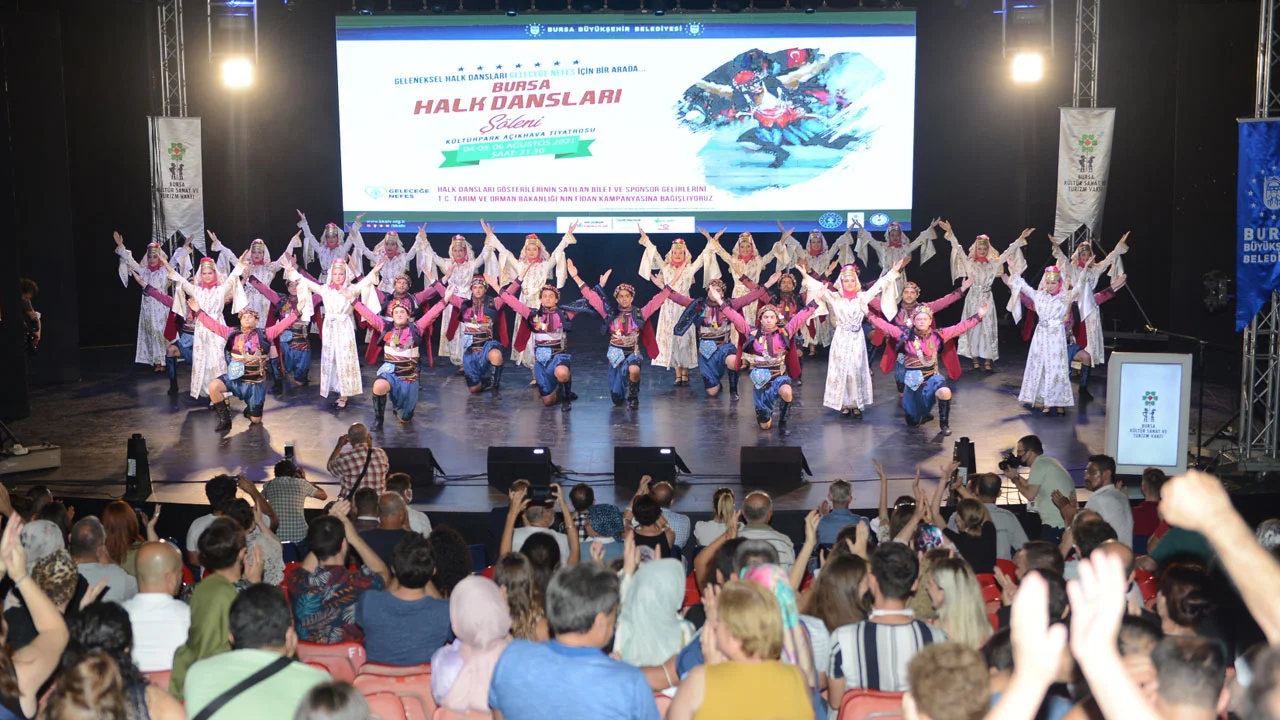 Bursa’da halk dansları toplulukları ‘geleceğe nefes’ oluyor