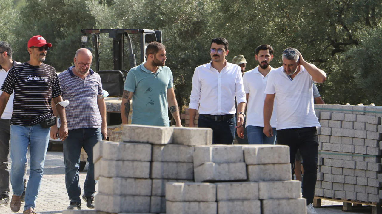 Manisa Ahmetli’de altyapı sonrası üstyapı çalışmaları başladı