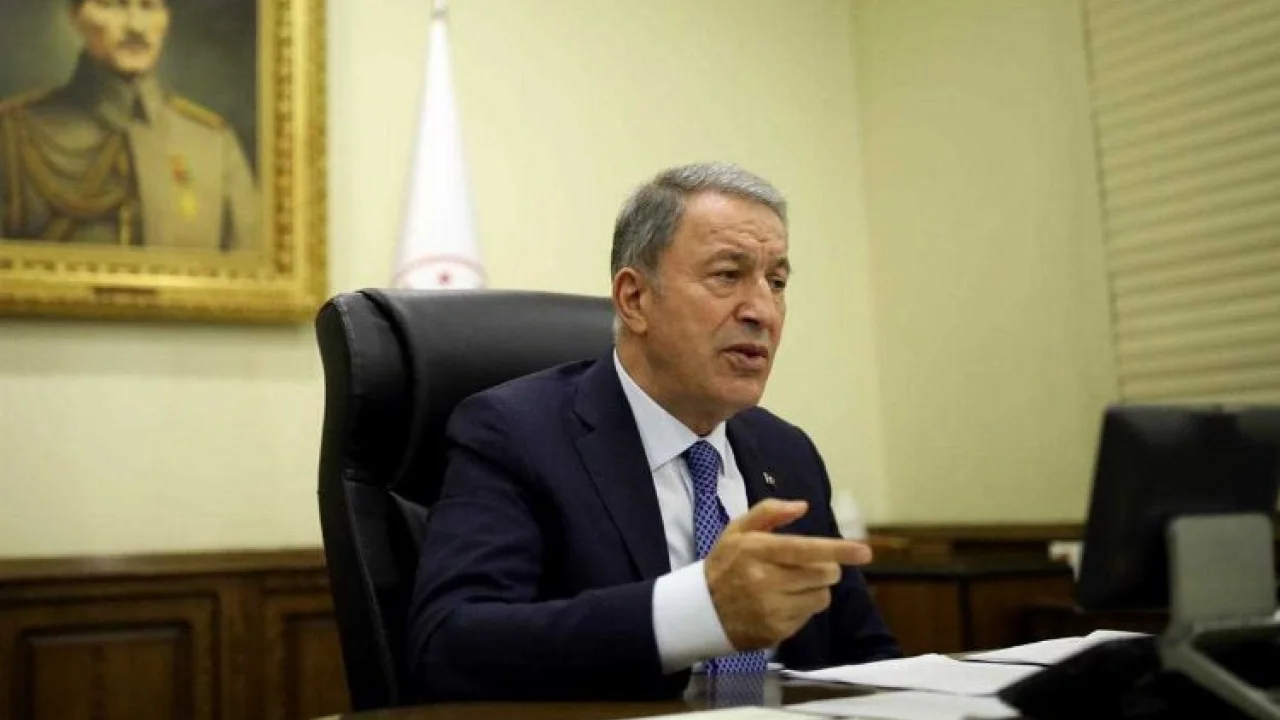 Bakan Akar, Ukrayna'daki mevkidaşıyla telefonla görüştü -
