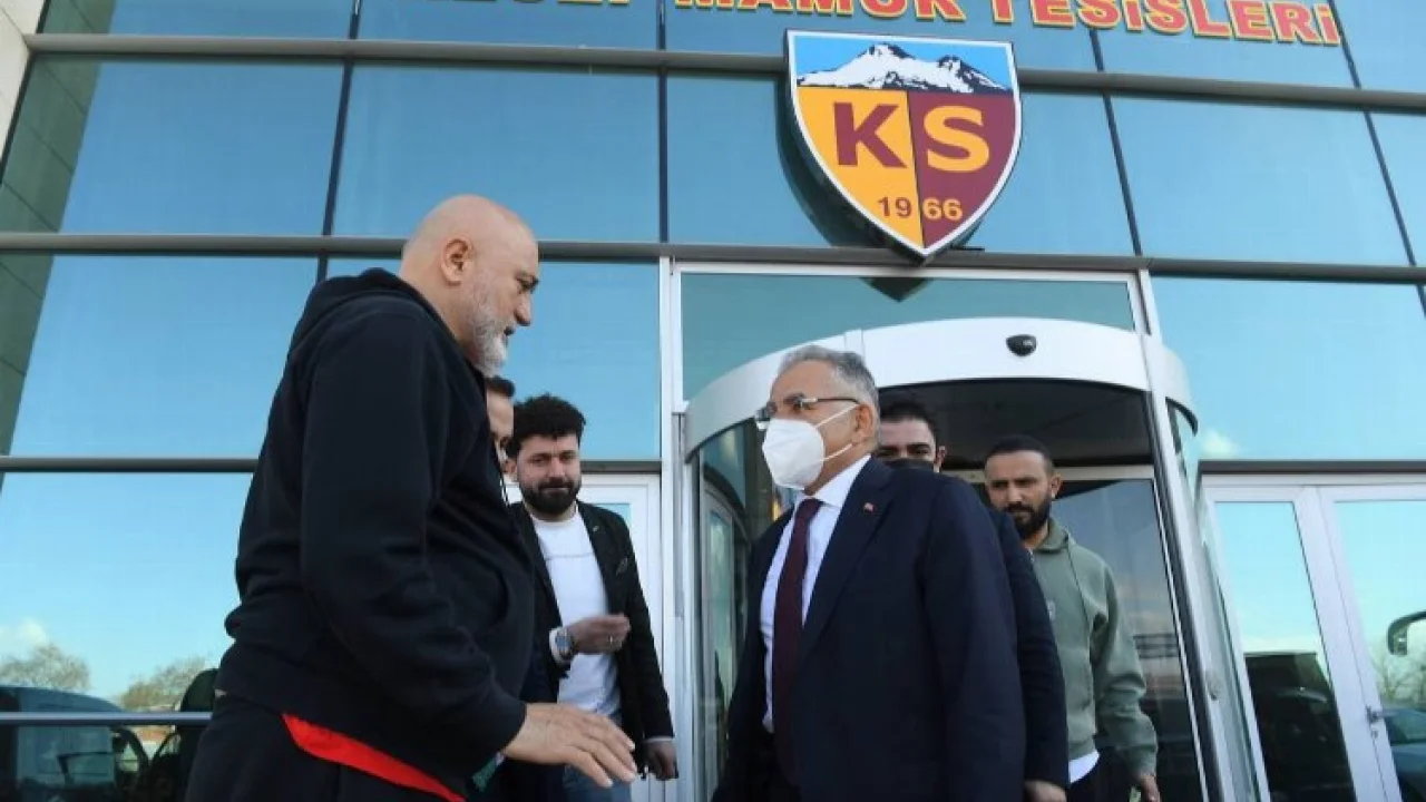 Başkan Büyükkılıç'tan Kayserispor'a moral ziyareti -