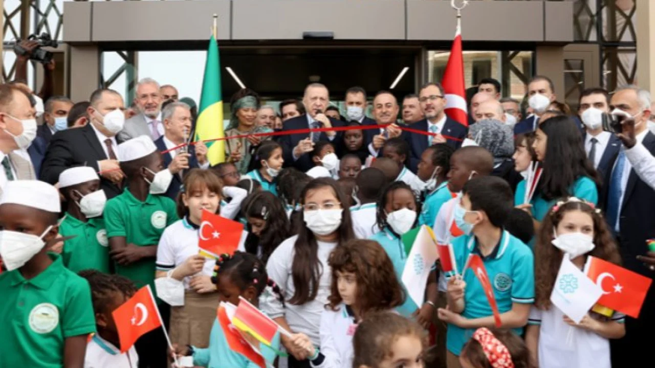 Cumhurbaşkanı Erdoğan, Dakar Büyükelçiliği Kançılarya Binası’nın açılışını yaptı -