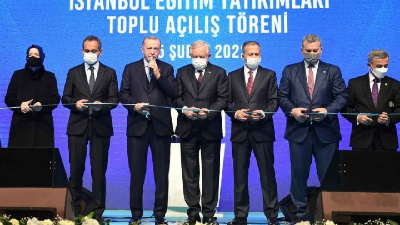İstanbul'da 122 okula toplu açılış -