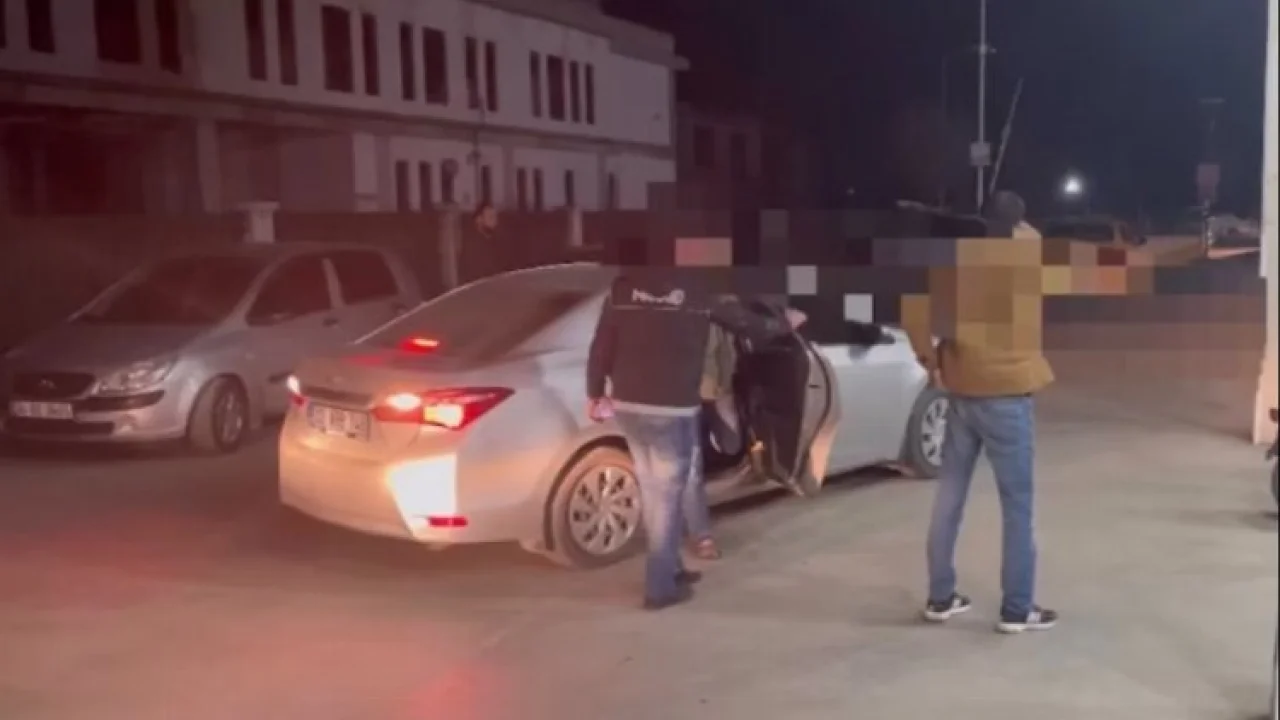 Şüphe üzerine durdurulan araçtan uyuşturucu çıktı -