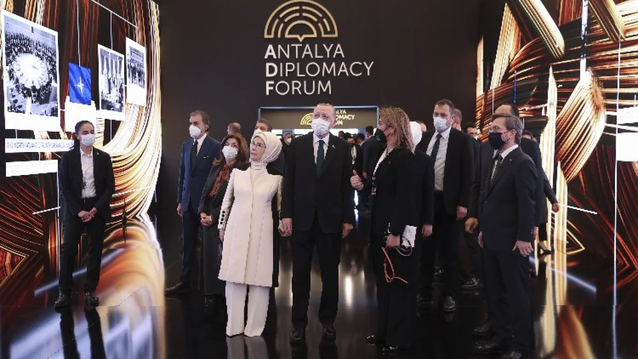 75 ülkenin diplomasisi Antalya'da ağırlanıyor -