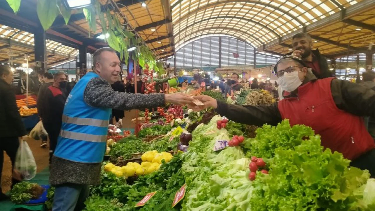 Bursa'da Memleket Partililer pazarda nabız yokladı -