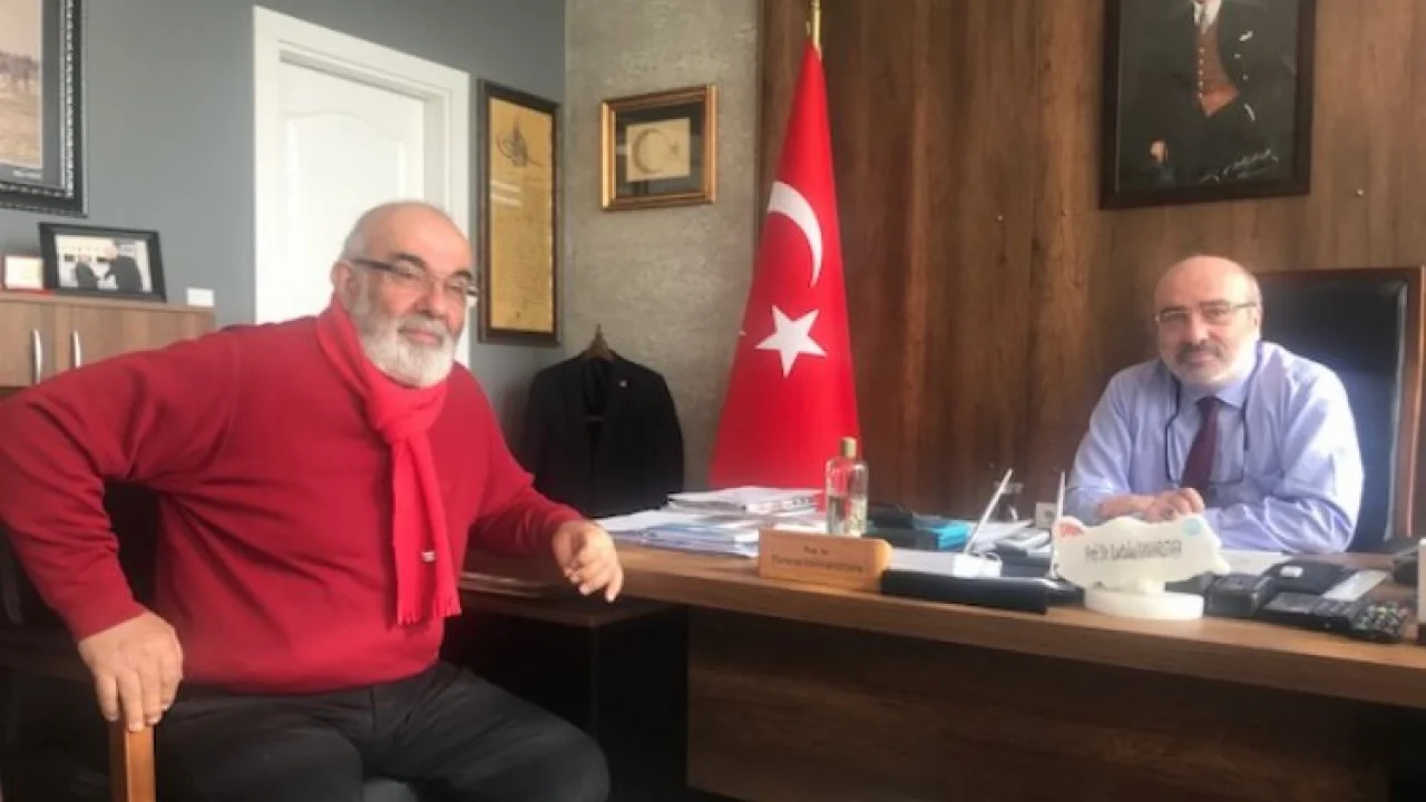 Kayseri Üniversitesi'nden 'İstiklal Marşı' mesajı -