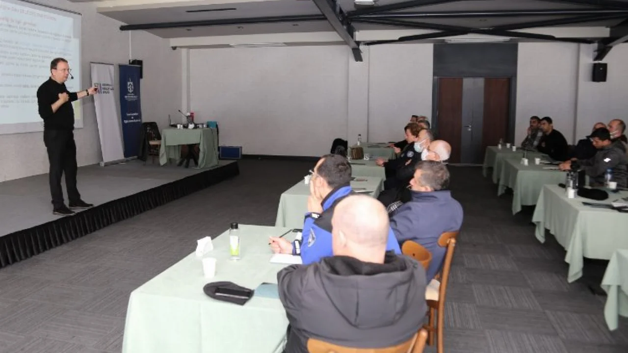 Kocaeli'de Zabıta'ya 'gelişim' eğitimi -