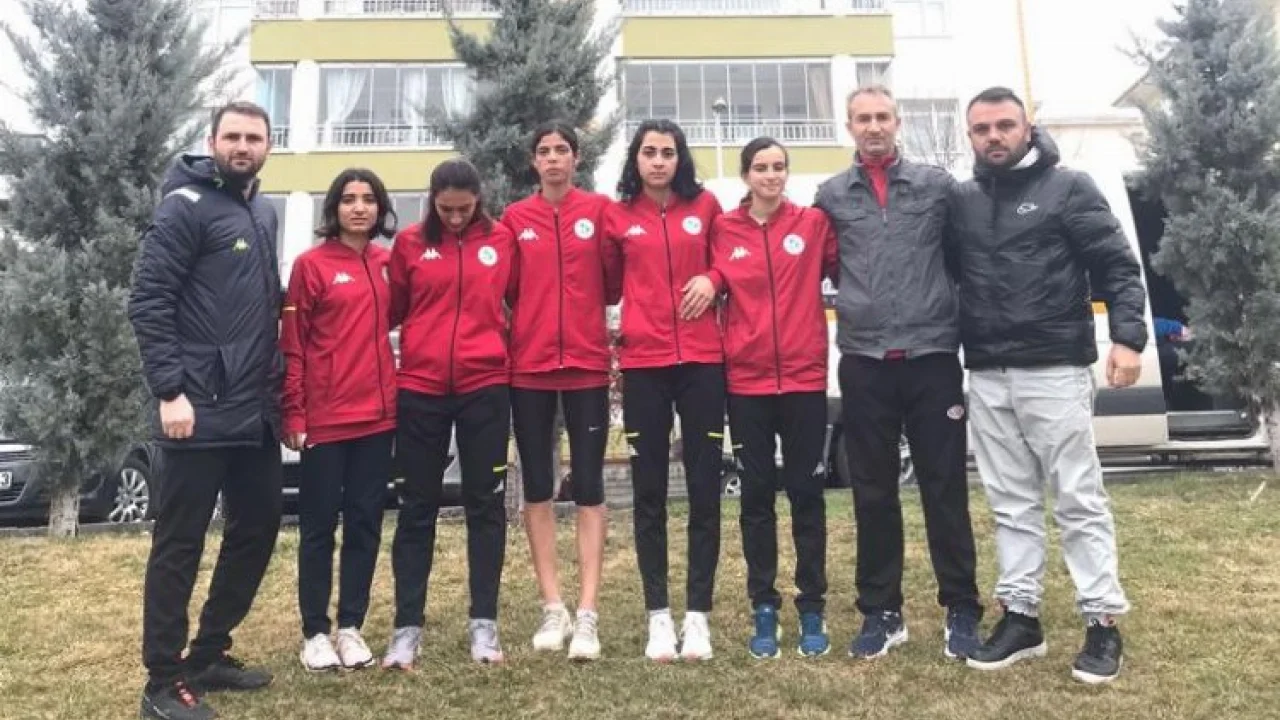 Kocaeli İzmit Belediyesporlu atletler rotayı Ankara’ya çevirdi -