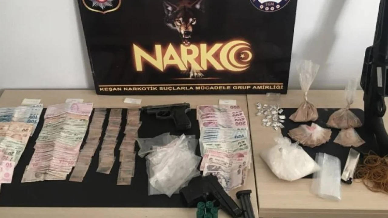 Edirne Keşan'da 18 uyuşturucu satıcısından 11'i tutuklandı -