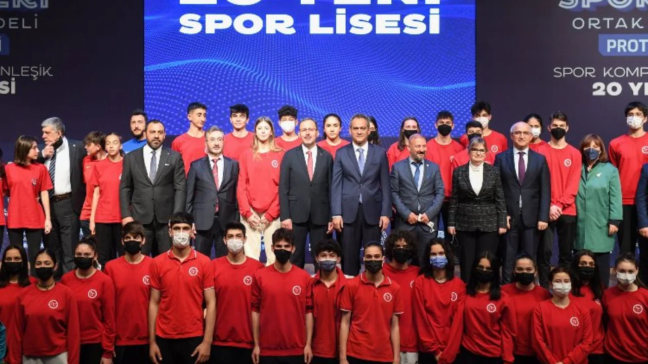 Protokol imzlanadı... Spor liselerinde yeni dönem başlıyor -