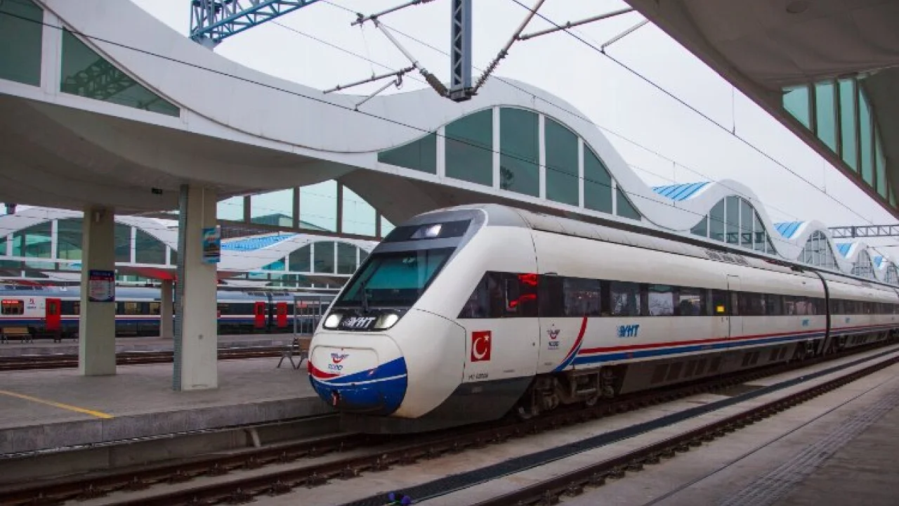 Ulaştırma'dan tren seferlerine bayram ayarı -