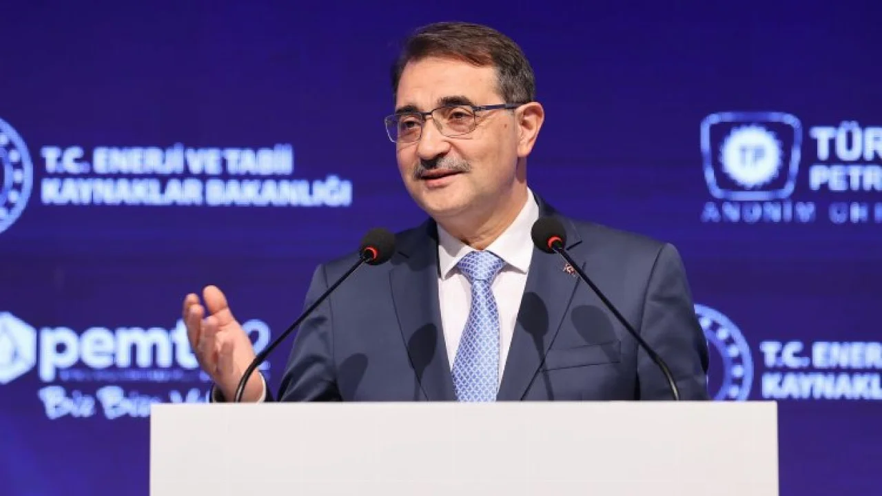 Bakan Dönmez: Damgamızı her aşamaya vuruyoruz -