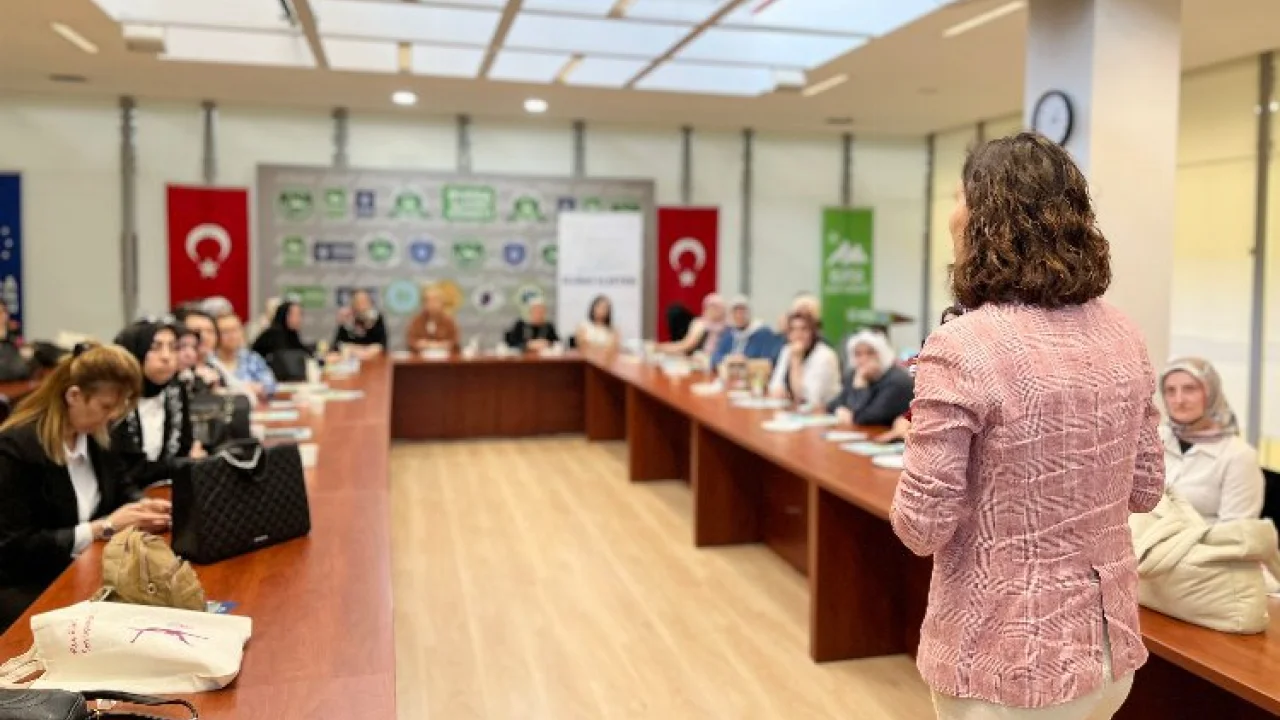 Bursa'da enerjik tüyolar, kadınlarla paylaşıldı -