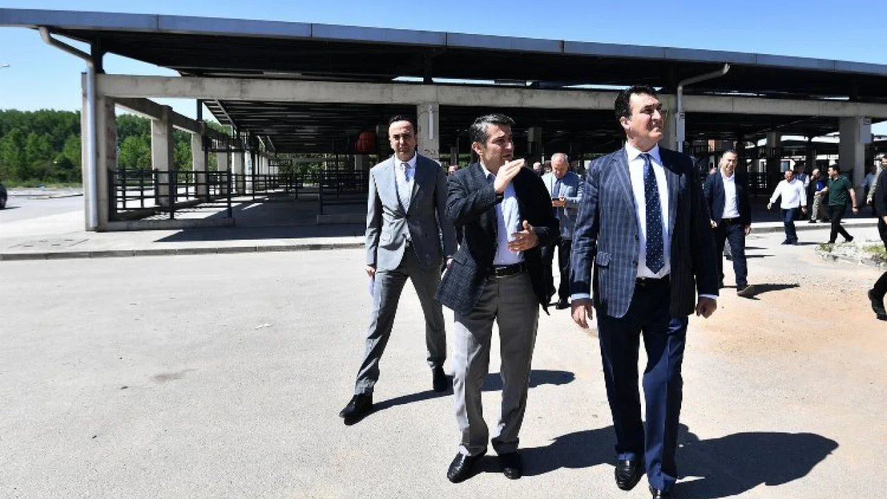 Bursa Osmangazi'de kurban pazarları bayrama hazırlanıyor -