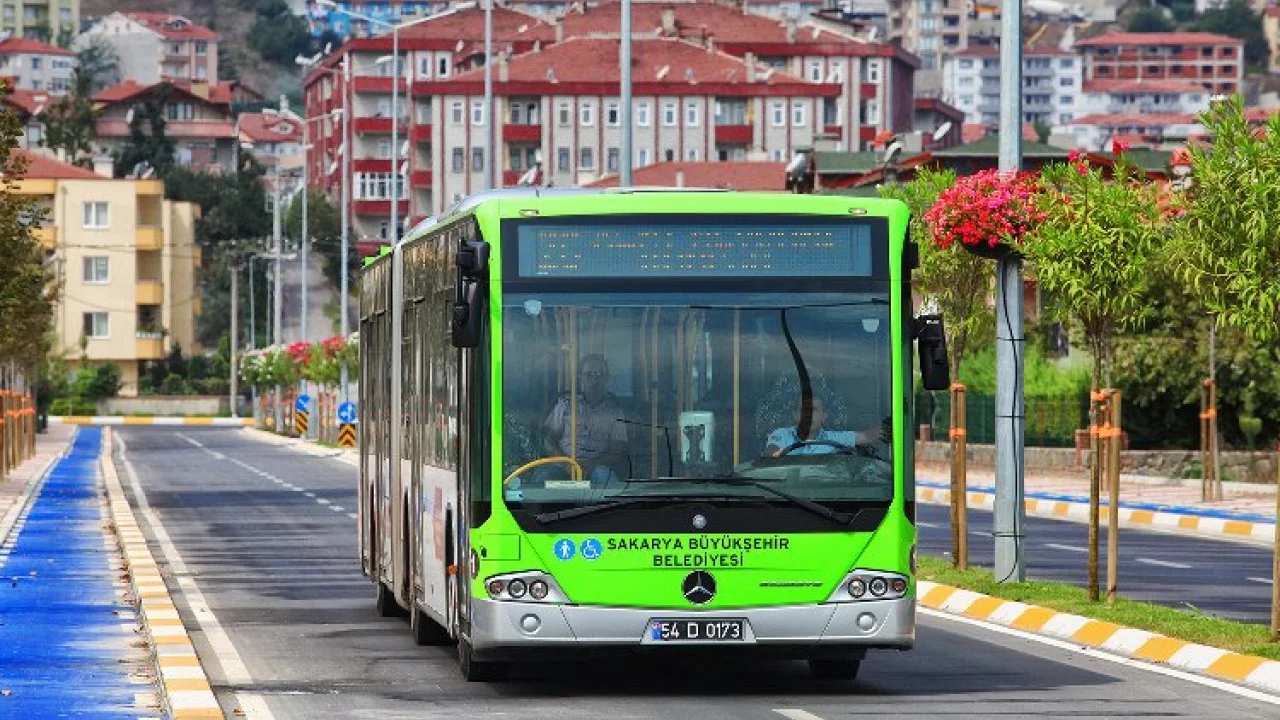 Sakarya Büyükşehir’le huzur dolu bayram: 25 bin kişi ücretsiz yolculuk yaptı -