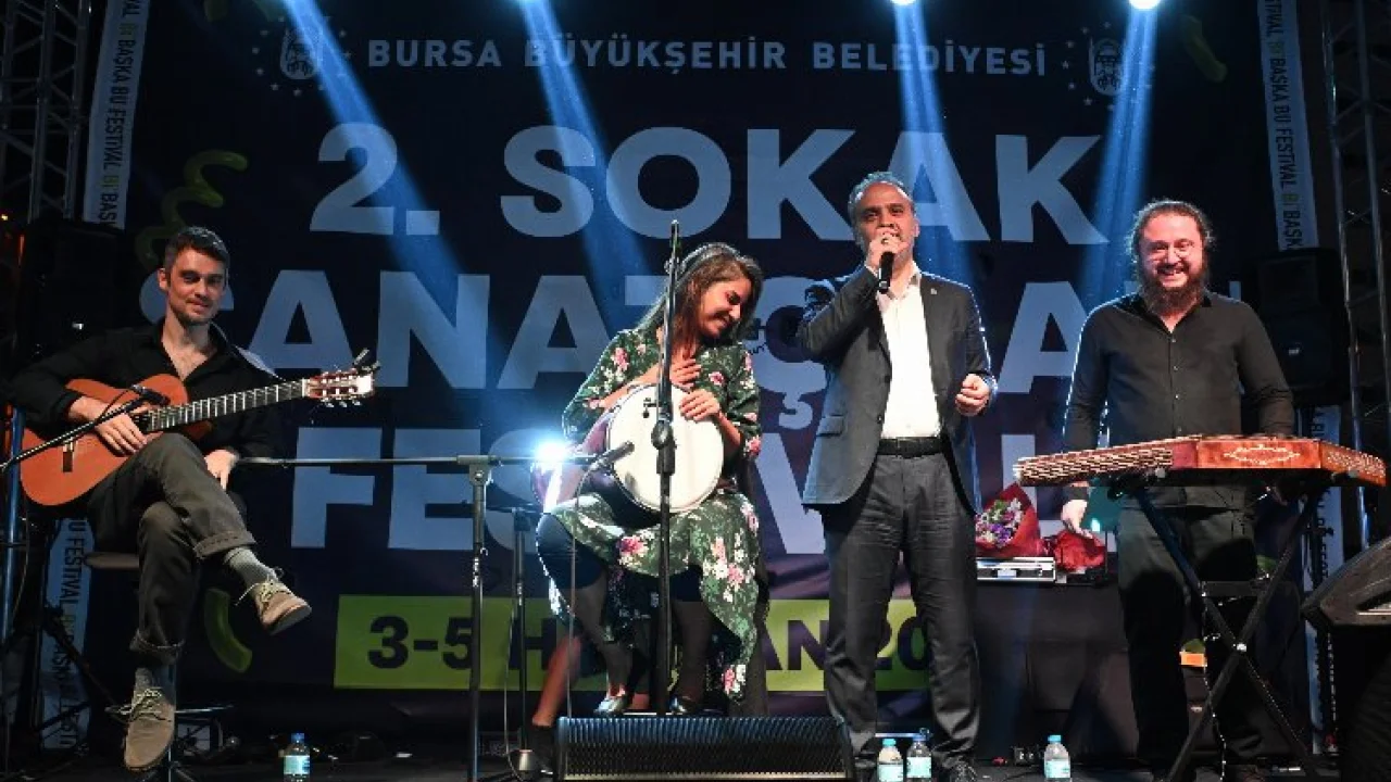 Bursa'da sokak sanatçılarından muhteşem final -