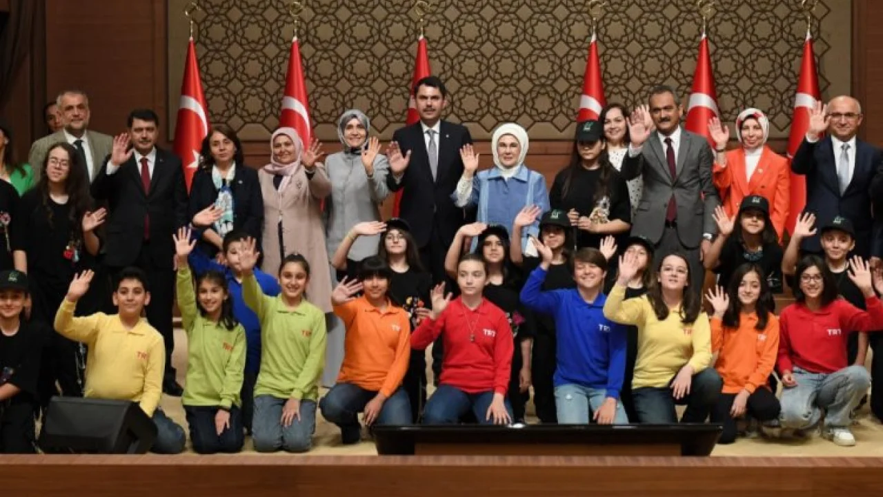 'Çevre Dostu 1.000 Okul'a kapanış töreni -