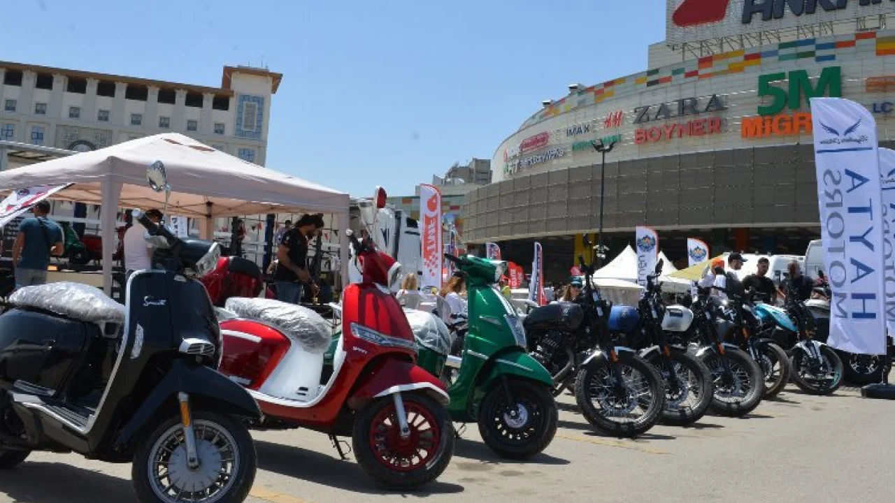 Motosiklet tutkunları Başkent'te buluştu -