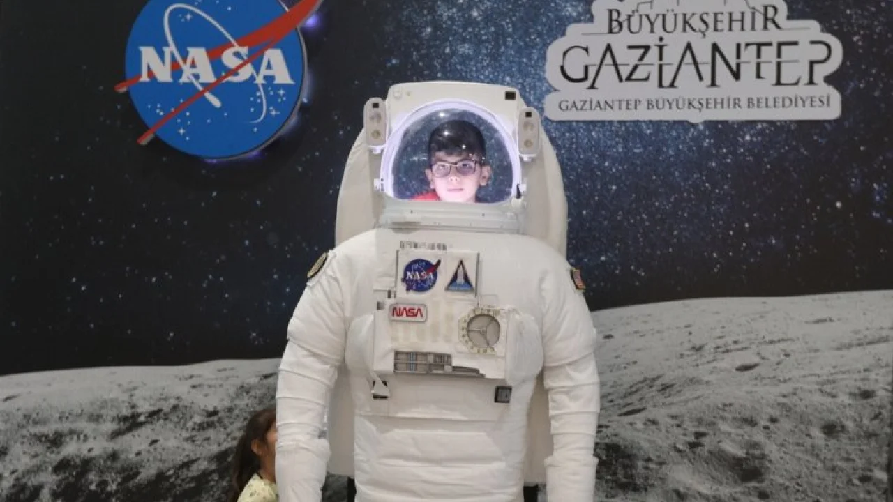 Gaziantep'te NASA sergisine yoğun ilgi -