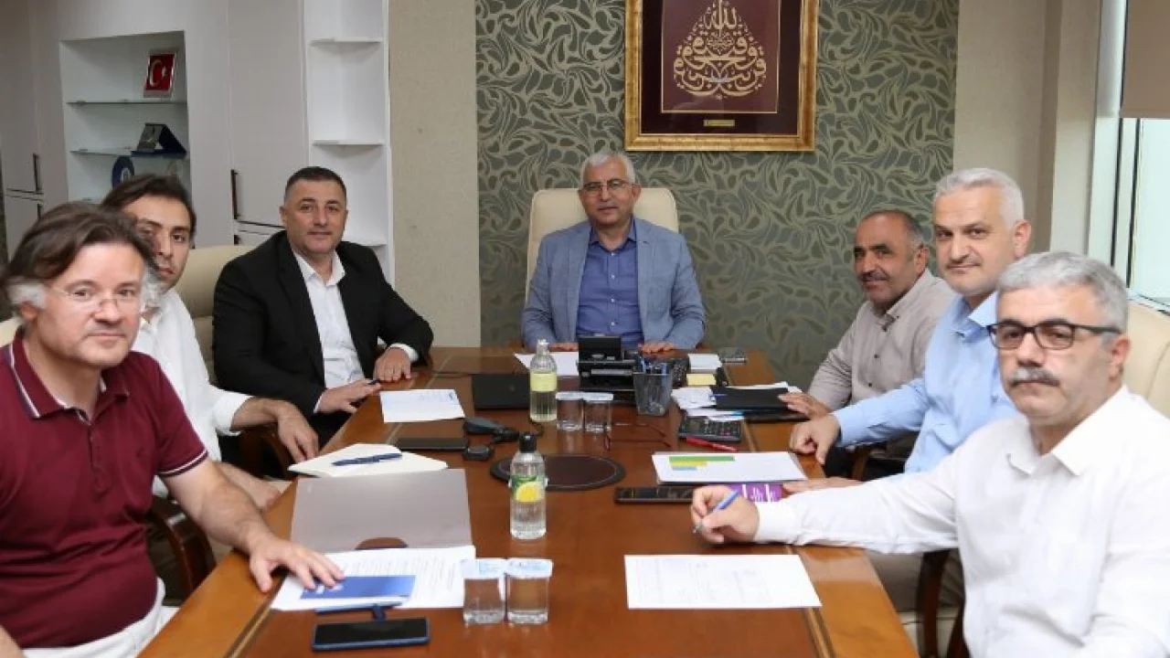 Kocaeli'de sendika ve işveren temsilcileri buluştu -