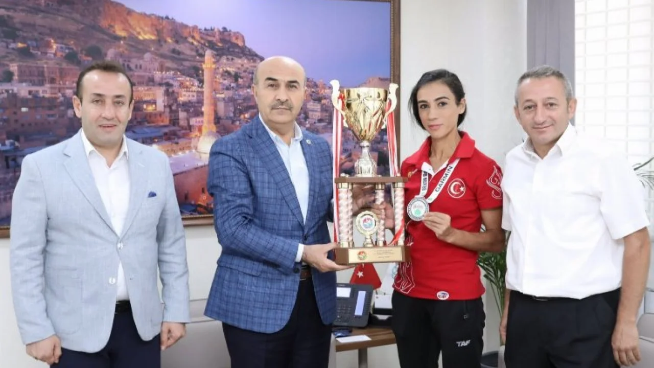 Milli atlet Fatma Arık’tan Mardin Valisi Demirtaş'a ziyaret -