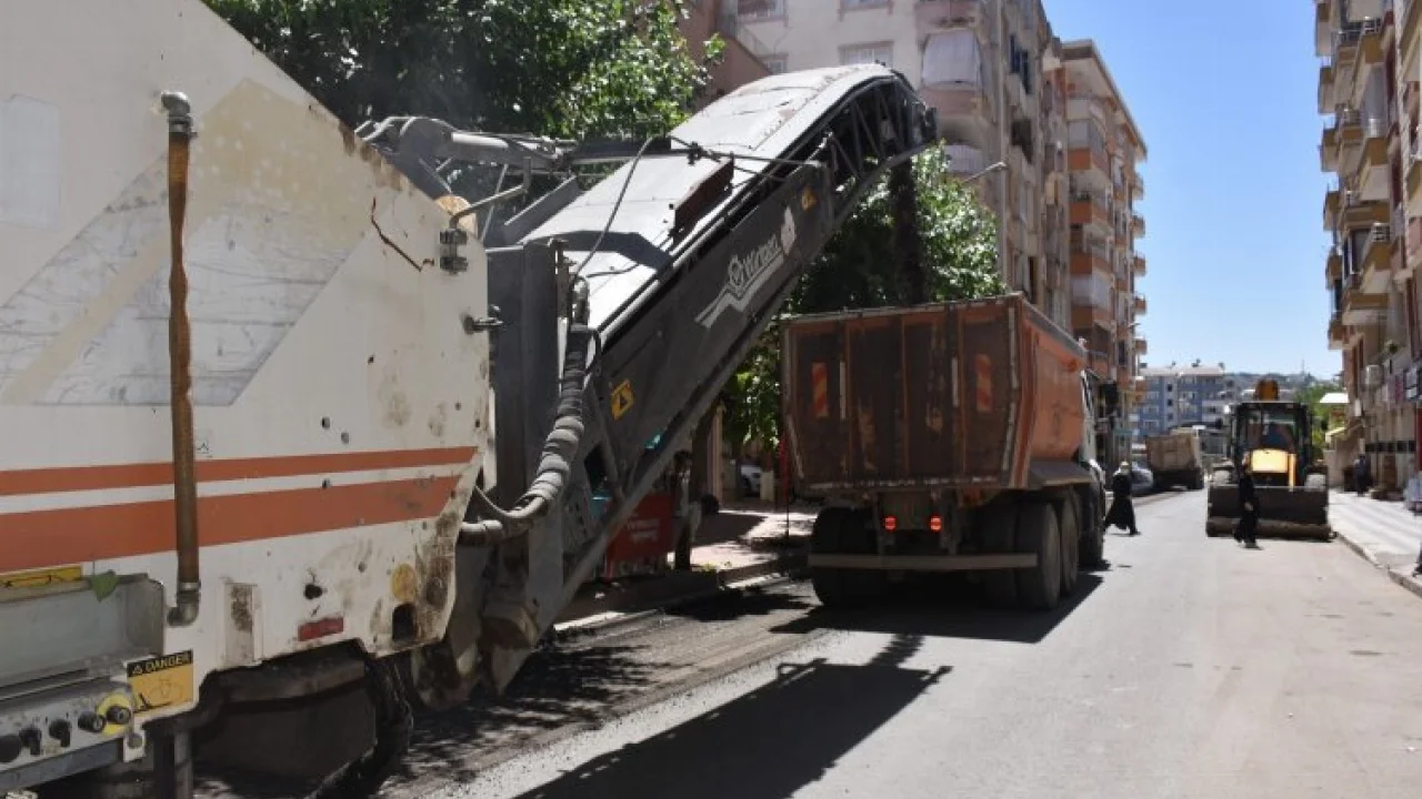 Siirt’te mahalle yolları yenileniyor -