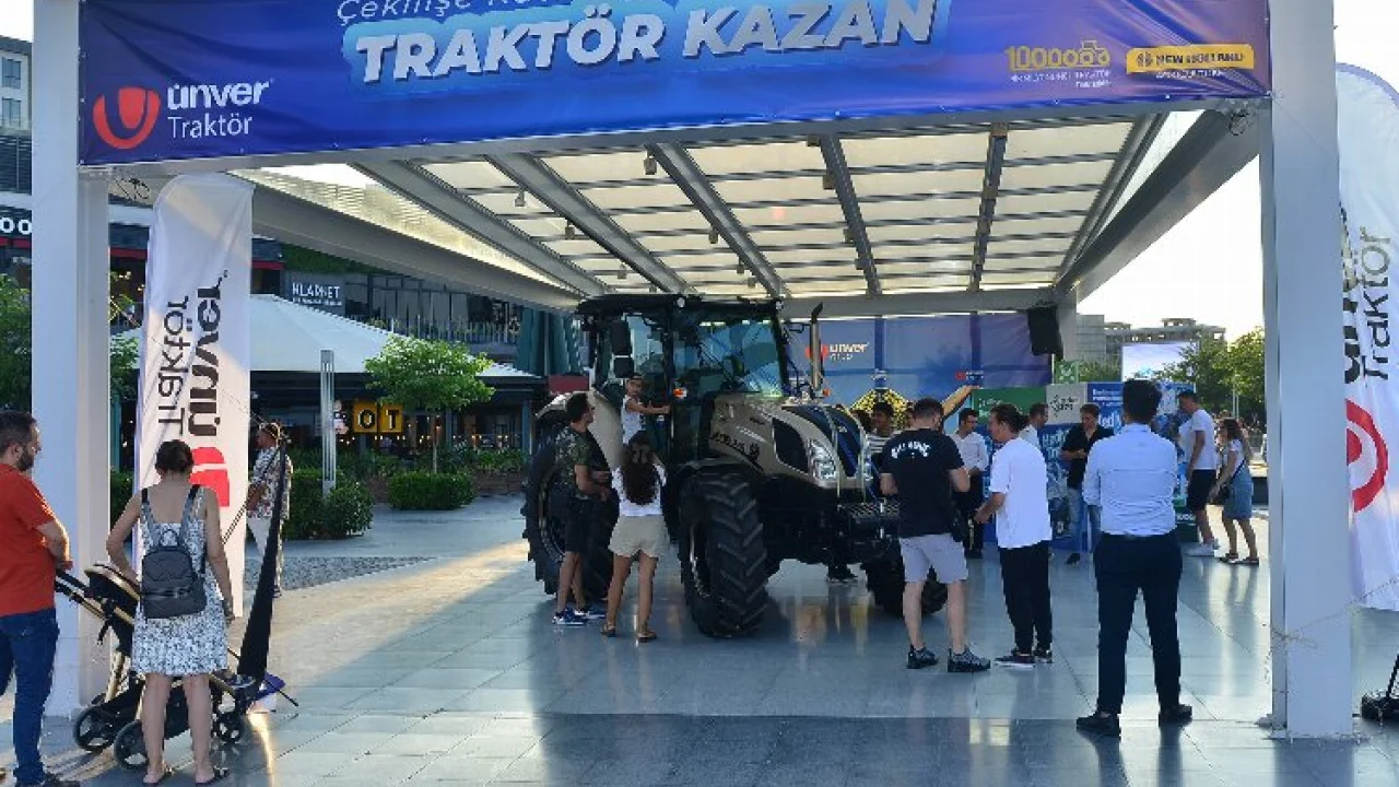 1 milyonuncu traktöre Bursa'da büyük ilgi -