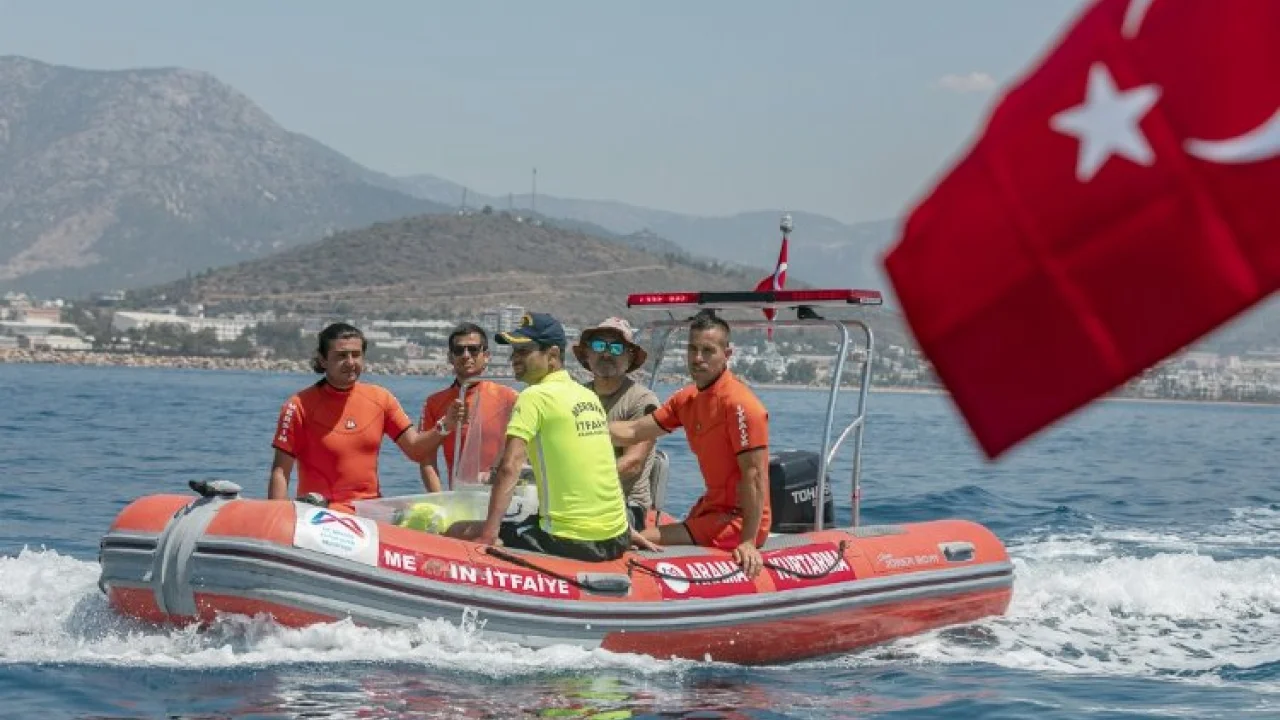 Arama Kurtarma Ekipleri sahillerde göz açtırmıyor -