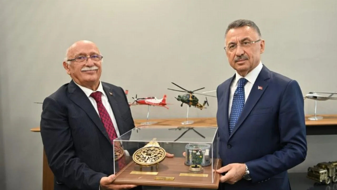 Cumhurbaşkanı Yardımcısı Fuat Oktay'dan Teknopark çıkarması -