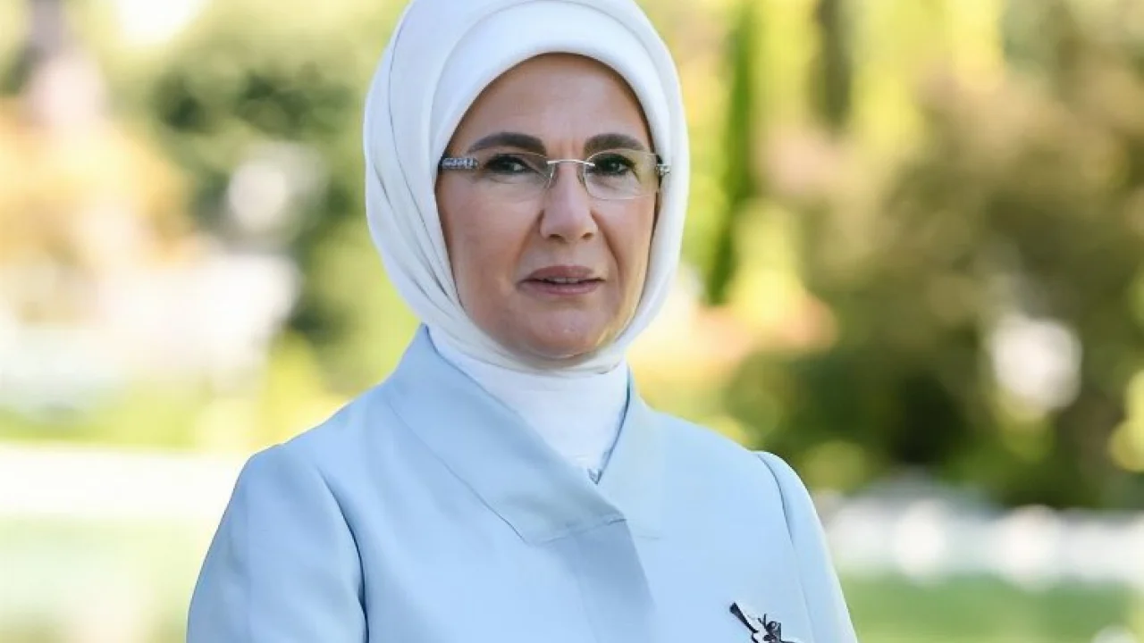 Emine Erdoğan: Keder ve gözyaşı bir an önce dinmeli -