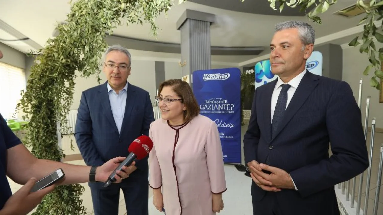 Gaziantep'te öğrencilere belediyeden destek -