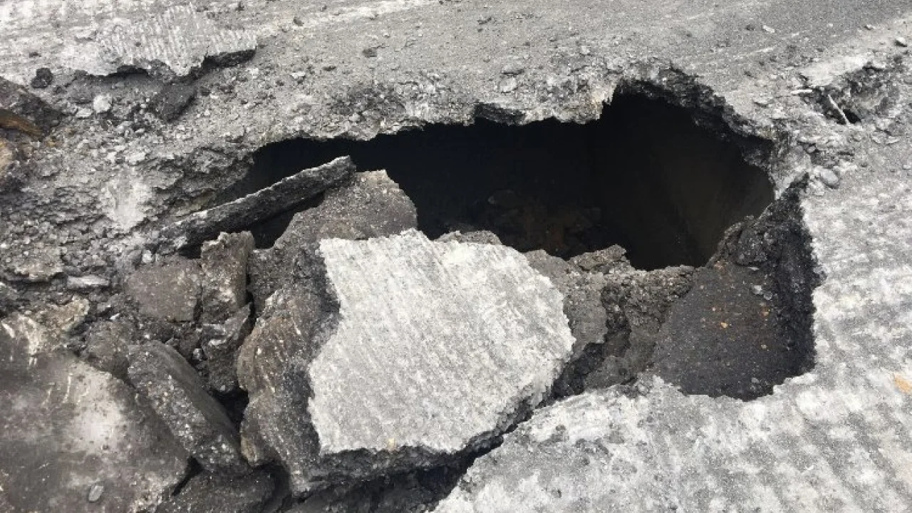 İstanbul'da altyapı çalışması felaketi önledi -