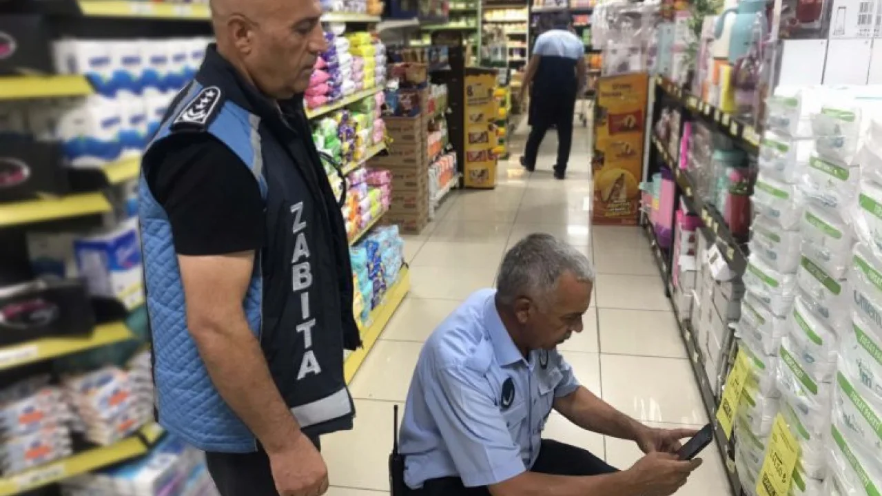 Malatya Zabıtası'ndan market denetimi -