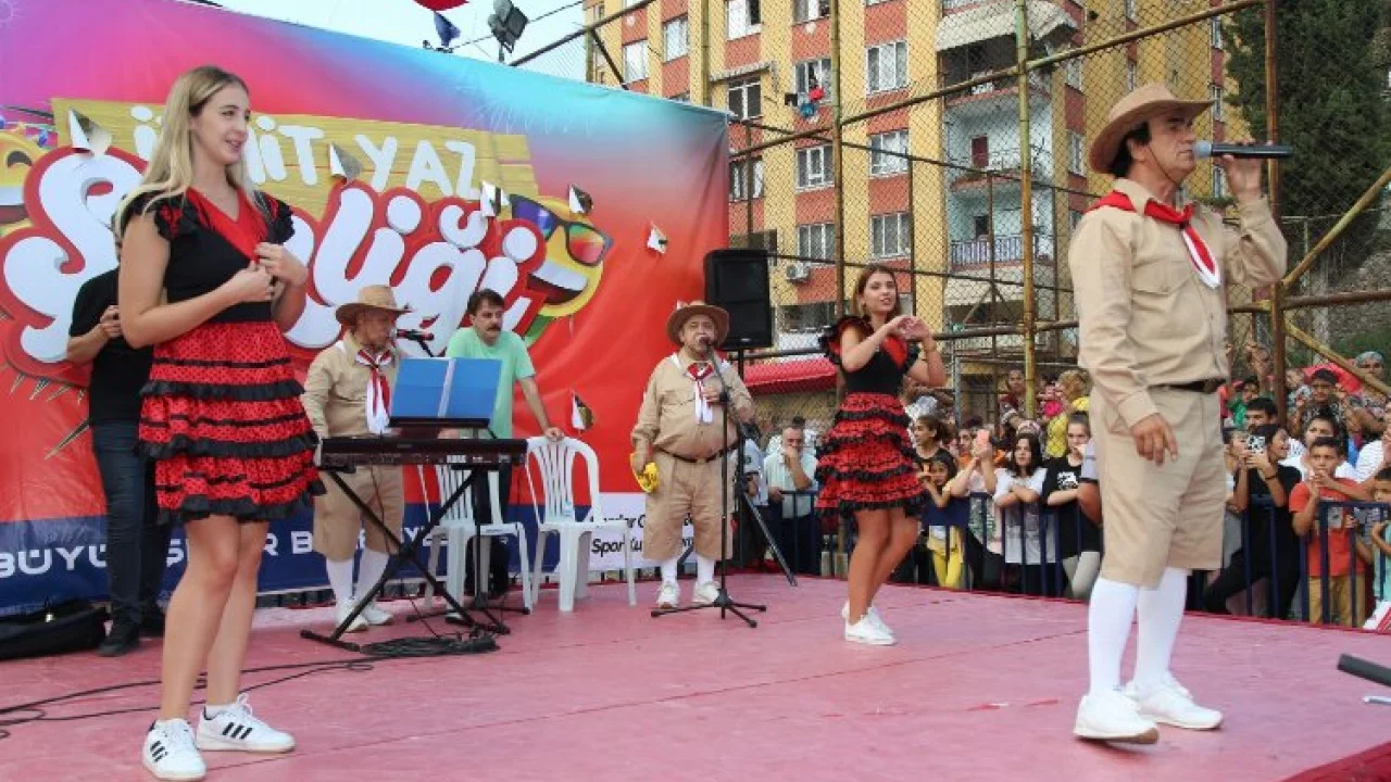 14. Yaz Şenliği Yenidoğan Serdar’da nostalji rüzgarı estirdi -