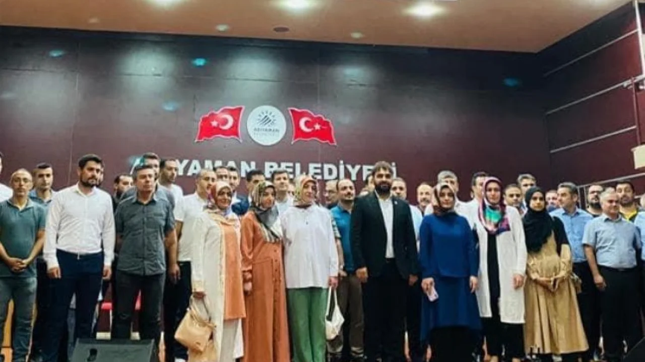 Adıyaman Eğitim-Bir-Sen için Mücahit Tekin ekibiyle birlikte 'bizde varız' dedi -