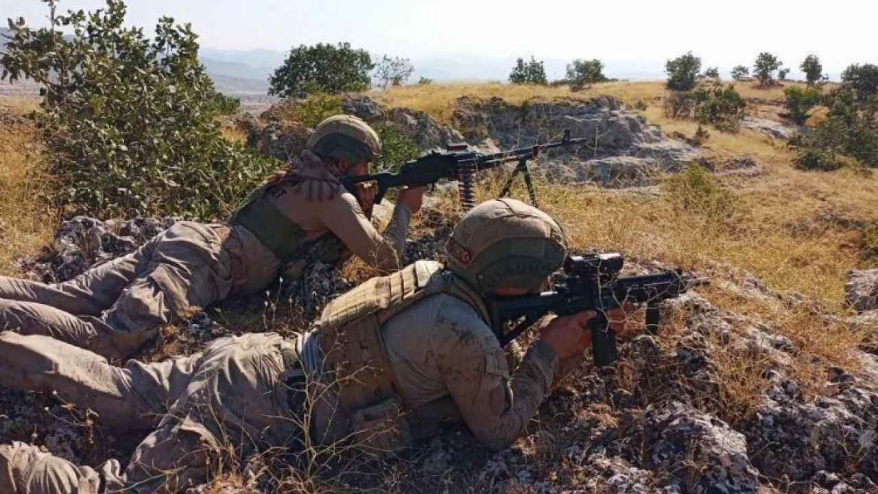 Bakan Soylu: Eren Abluka-35'te 3 terörist etkisiz! -