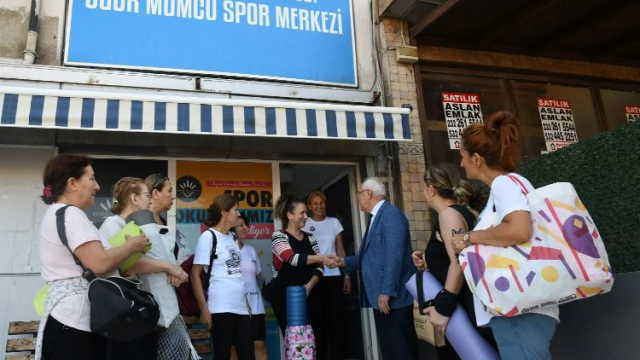 İzmir Karabağlar'da kadınlardan spor kurslarına yoğun ilgi -