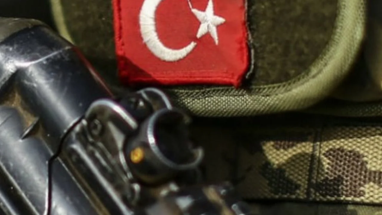 Kocaeli İzmit'te asker ailelerine destek sürüyor -