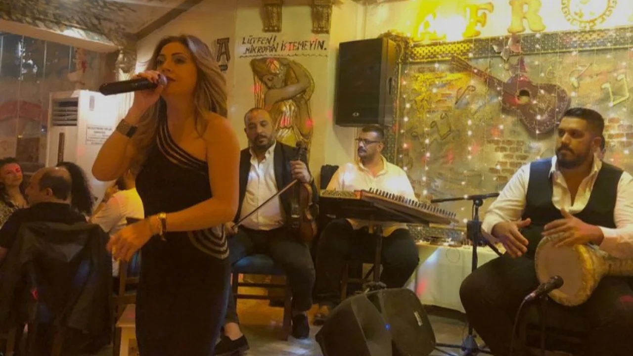 Kumkapı Afrodit’te Duygu Sancaktaroğlu coşkusu -