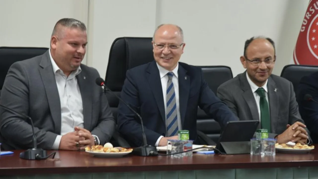 AK Parti Bursa'dan ilçe teşkilatlarına ziyaret -