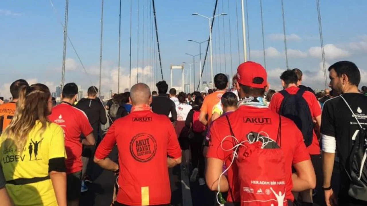 AKUT, İstanbul Maratonu'nda koşacak gönüllüler arıyor -