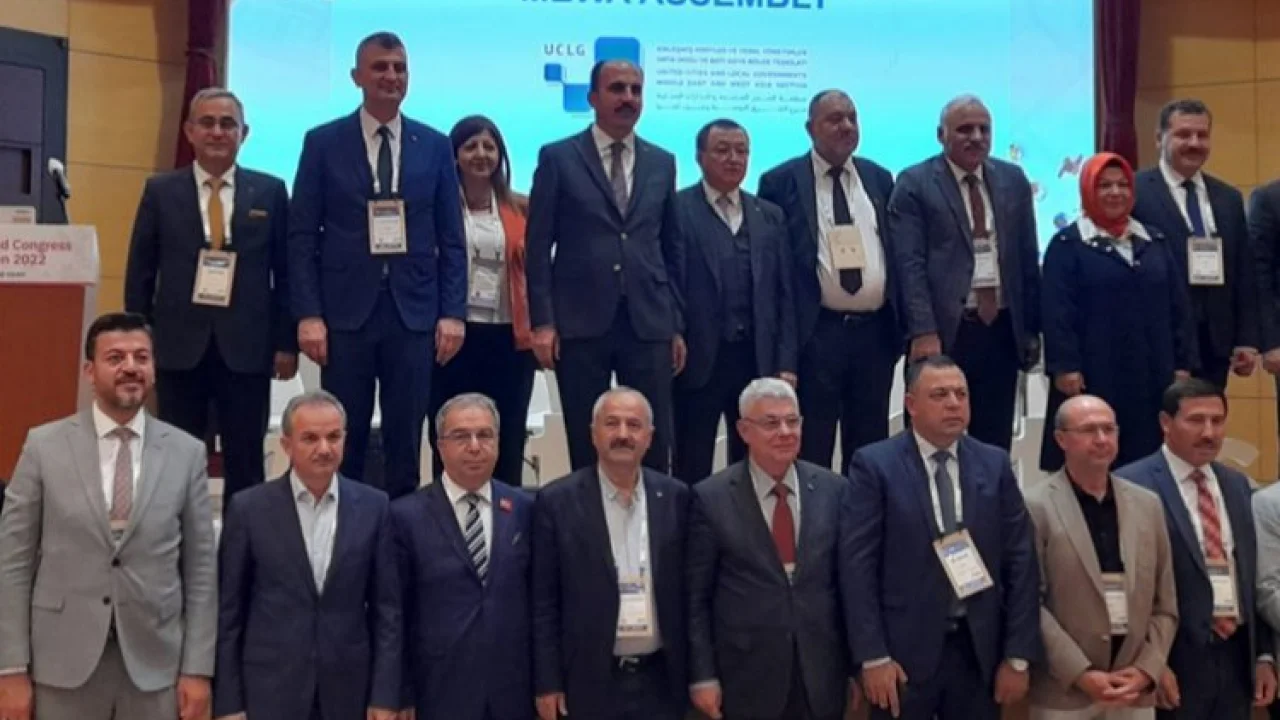 Başkan Işık, Dünya Belediyeler Birliği kongresinde -